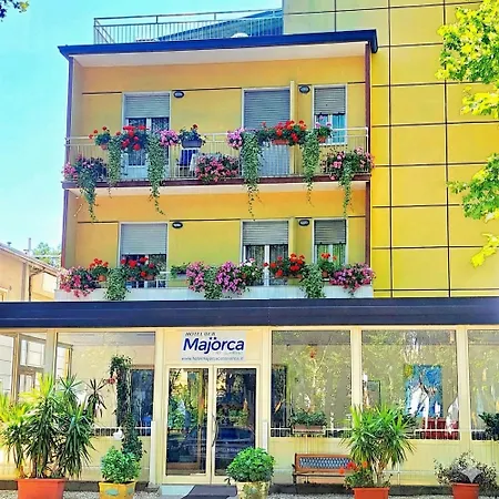 Majorca & Breakfast Hotel 2*